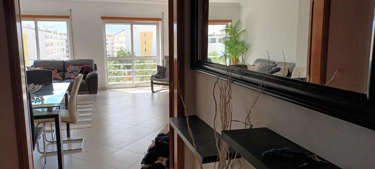 Residential Apartment With 3 Bedrooms, Elevator, And Plenty Of Natural Light, Close To Lisbon 몬티오 외부 사진